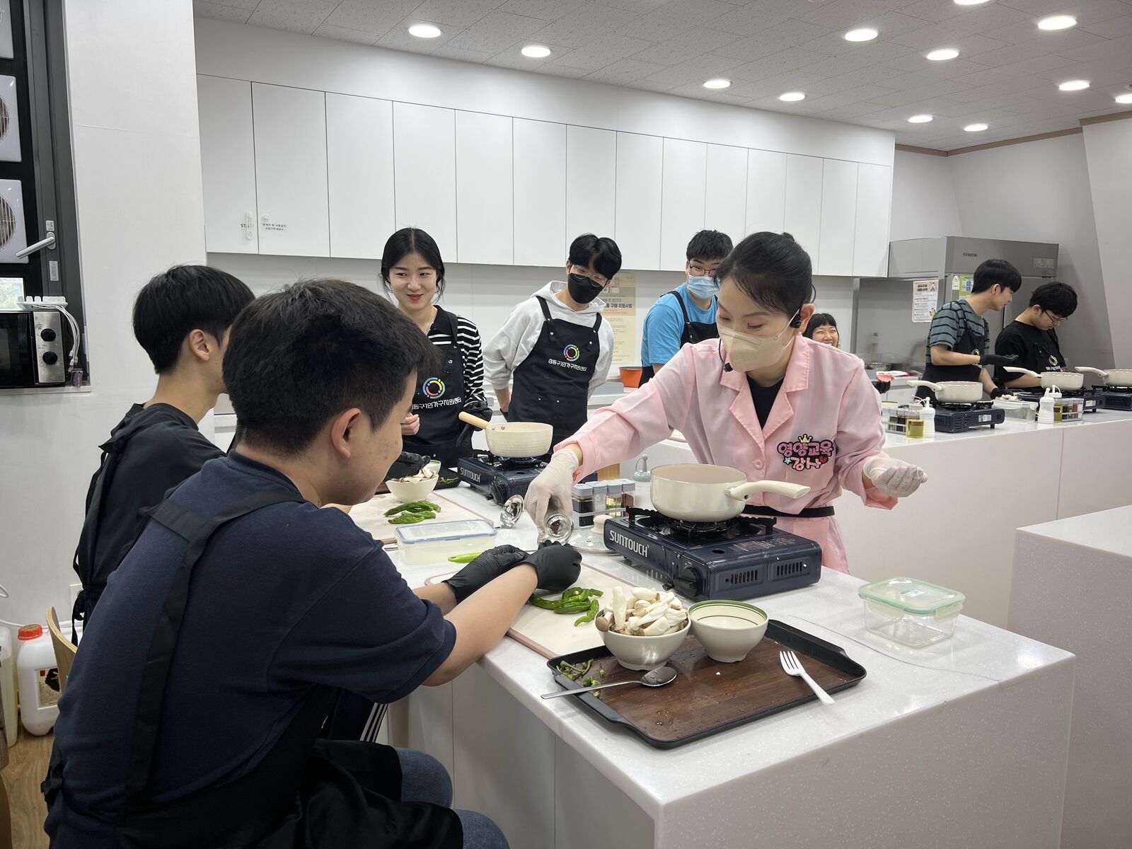함께 만들고 나누는 즐거운 요리프로그램 함께 만들고 나누는 즐거운 요리프로그램