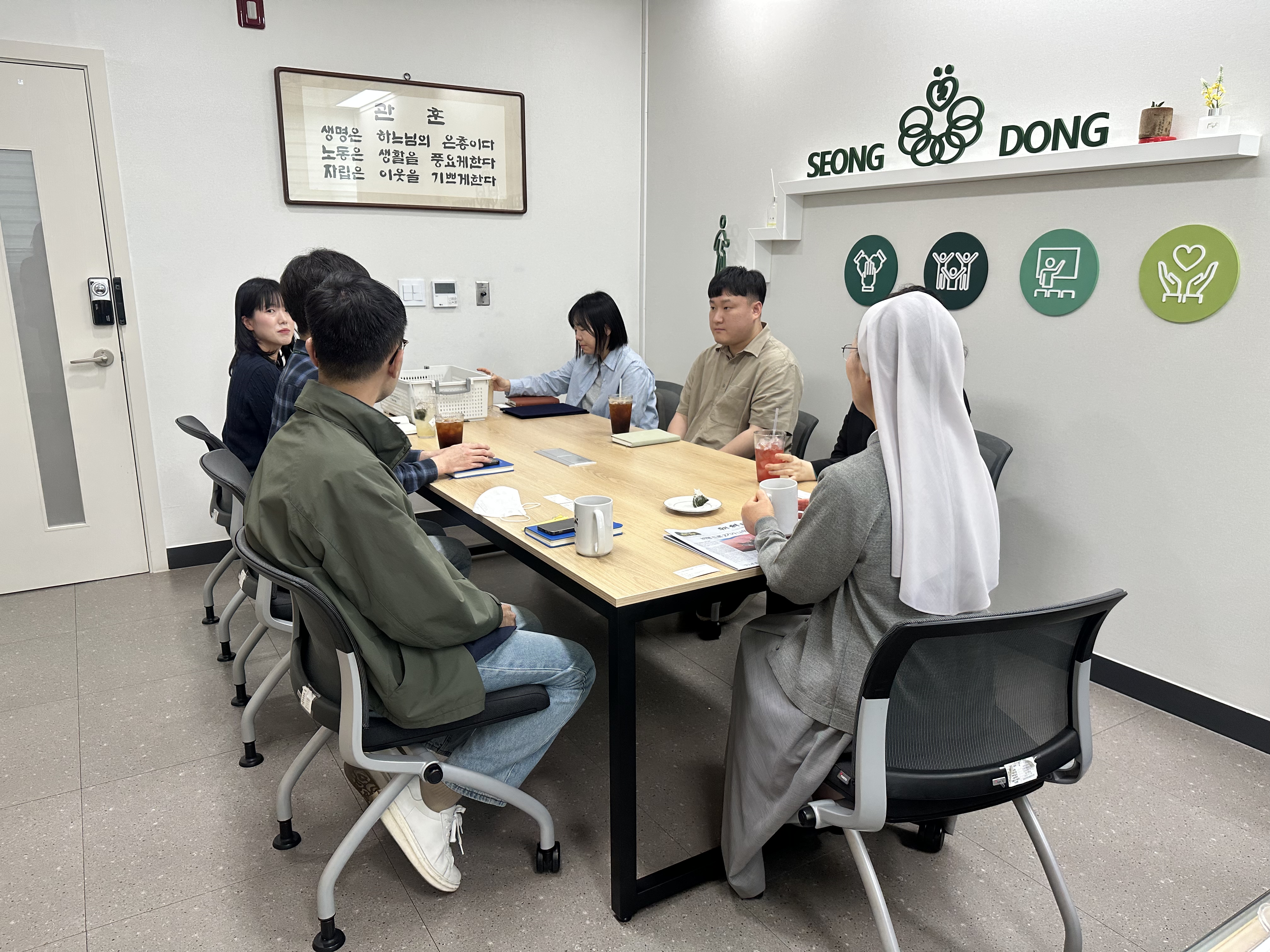 발달장애인 요양보호사 보조일자리 직무교육을 위한 강동그린나래복지센터 연계 협약식 진행 발달장애인 요양보호사 보조일자리 직무교육을 위한 강동그린나래복지센터 연계 협약식 진행
